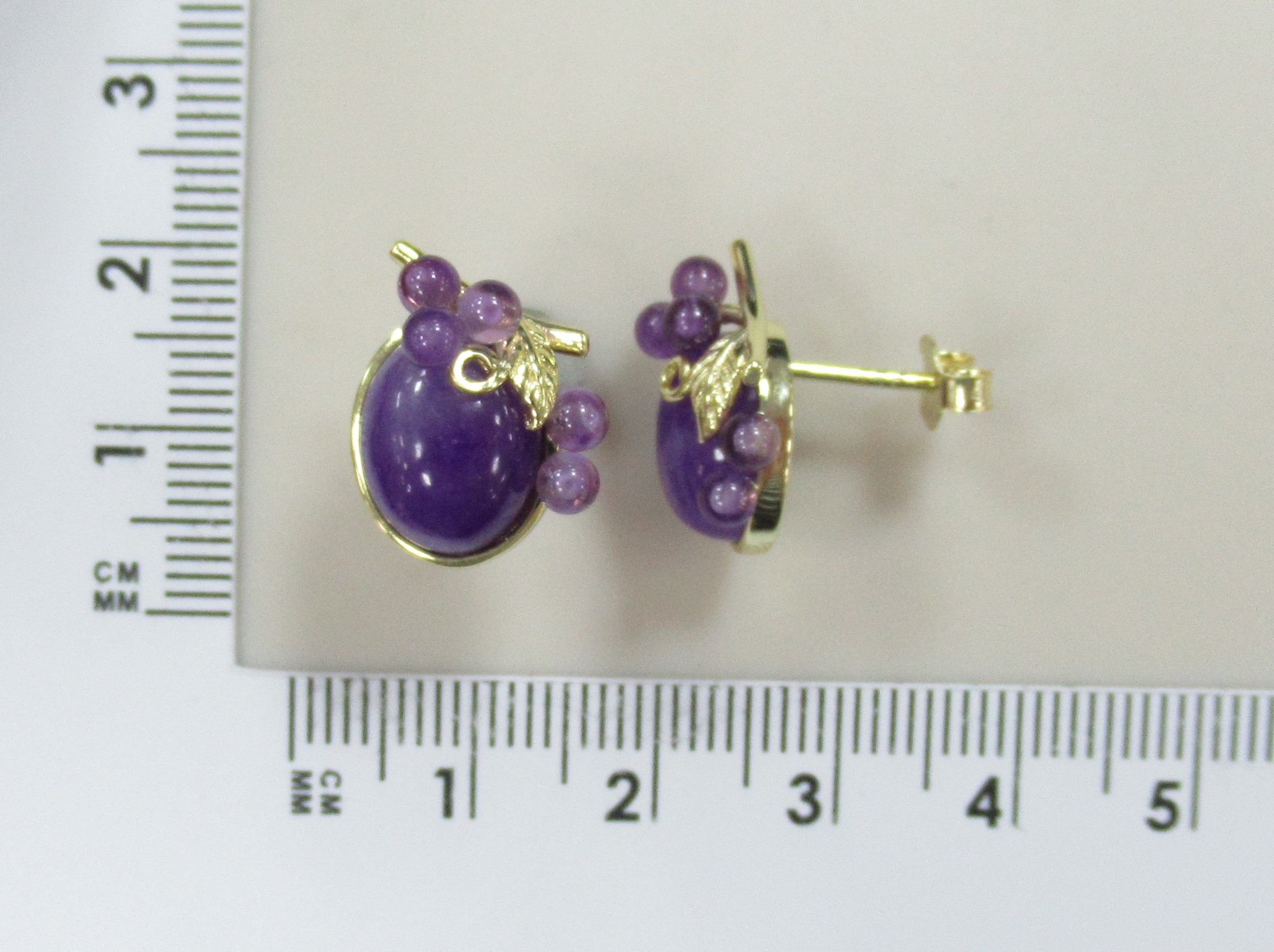 Серебряные серьги-пусеты с лавандовыми жадеитами